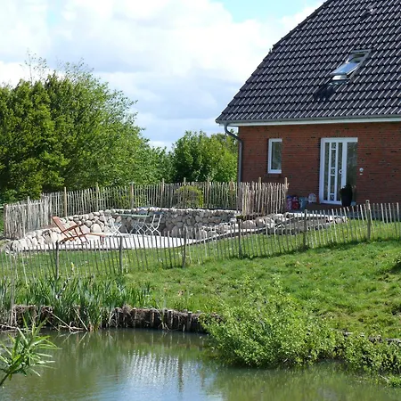 Haushaelfte Suederhafen بيت للعطل *