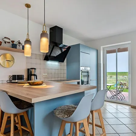 بيت للعطل Haushaelfte Suederhafen نوردستراند