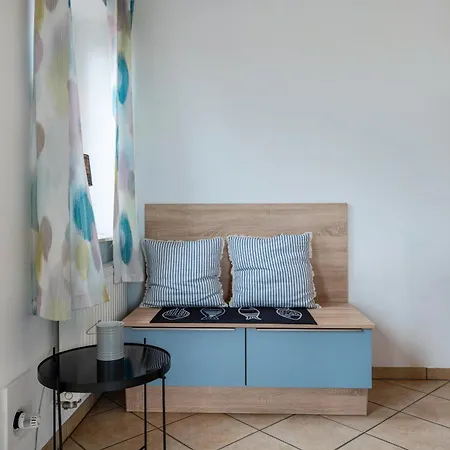 بيت للعطل Haushaelfte Suederhafen نوردستراند